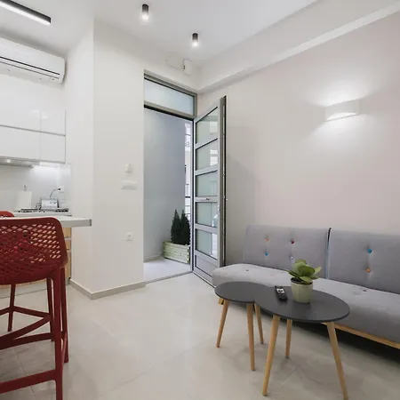 Apartamento Peris 4 With Yard Steps To Old Town - Ac, Wifi La Canea