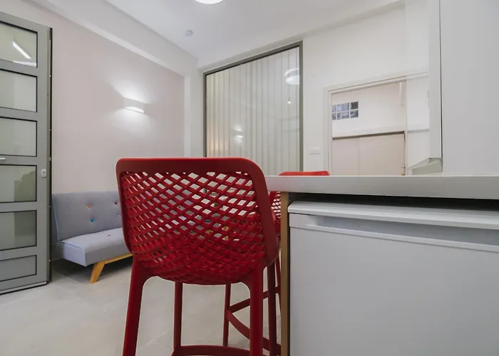 Peris 4 With Yard Steps To Old Town - Ac, Wifi *