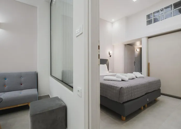 Peris 4 With Yard Steps To Old Town - Ac, Wifi *