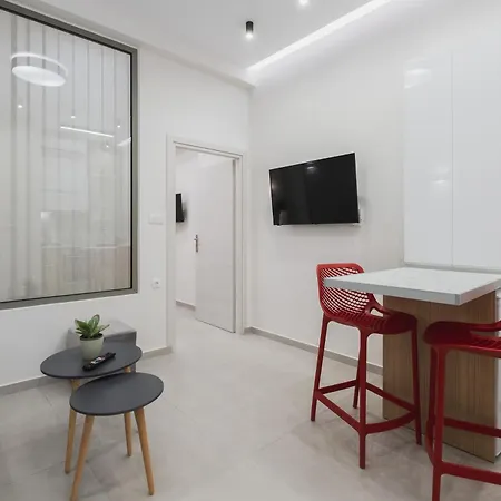 Peris 4 With Yard Steps To Old Town - Ac, Wifi *